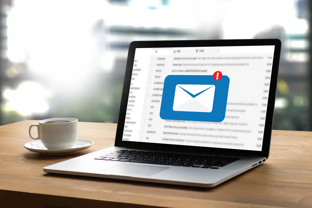 email notification on laptop